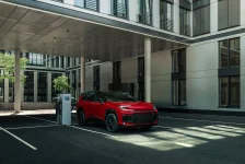 2026-Toyota-RAV4-PHEV_GRSport_0012.webp